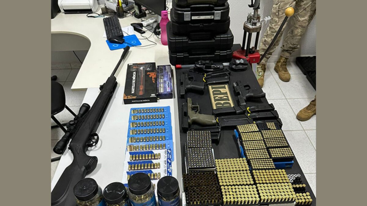 arsenal apreendido em Parnaíba